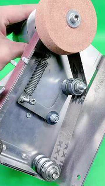 砂輪打磨與砂帶拋光 高效率五金工具的性能解析與應(yīng)用優(yōu)勢(shì)